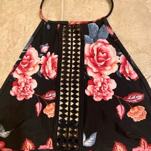 Reposh - Forever 21 Floral Bathing Suit Top - Picture 6 of 10